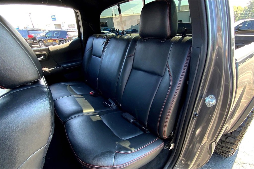 2021 Toyota Tacoma SR5 4x4 Long Bed photo 25