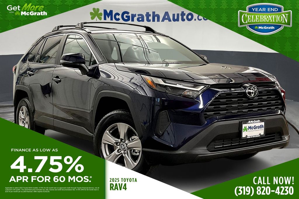 2025 Toyota RAV4 XLE's photo