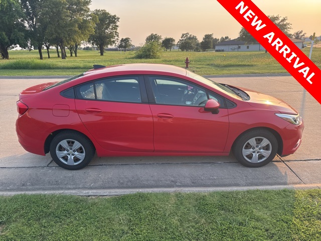 Used 2018 Chevrolet Cruze LS with VIN 1G1BC5SM0J7182636 for sale in Broken Arrow, OK