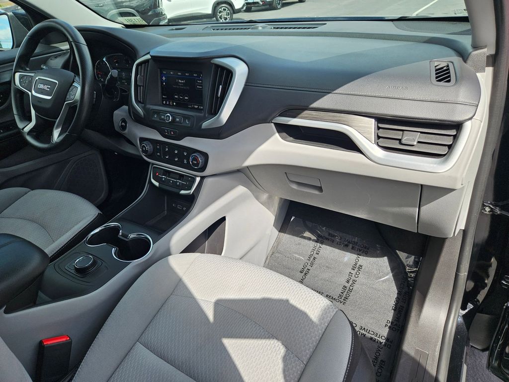 2024 Gmc Terrain SLE photo 32