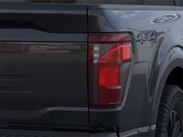 2025 Ford F-150 XLT photo 14