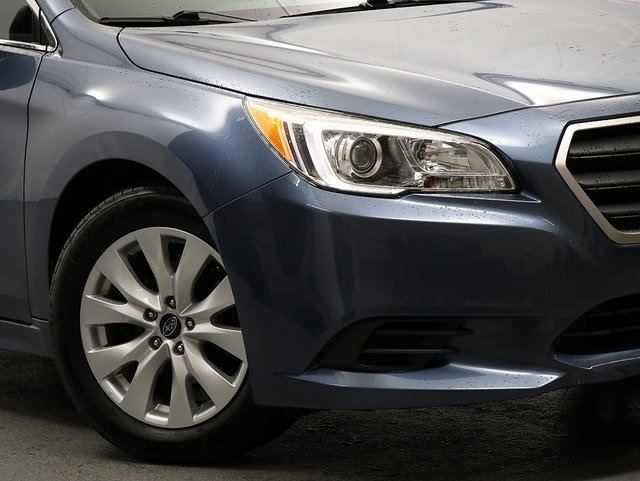 2017 Subaru Legacy 2.5i photo 2