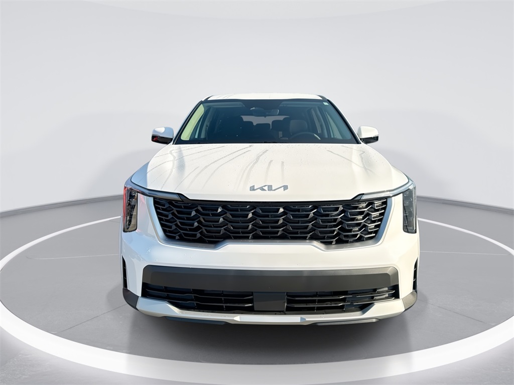2025 Kia Sorento LX photo 3