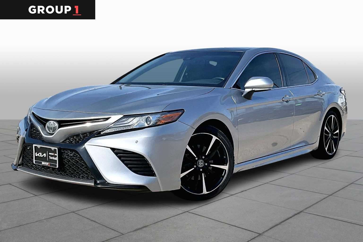 2018 Toyota Camry XSE's photo