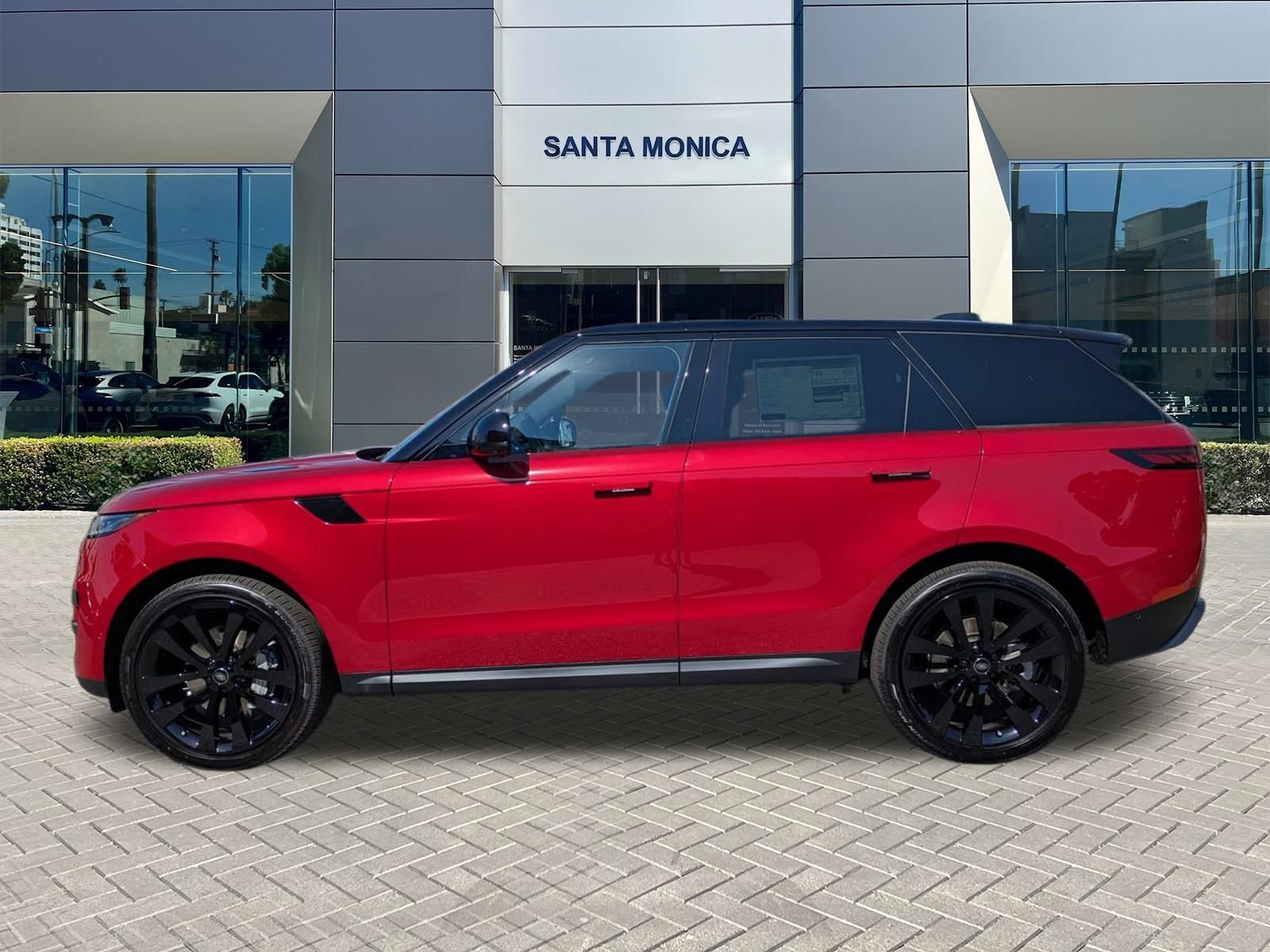 2025 Land Rover Range Rover Sport SE photo 5