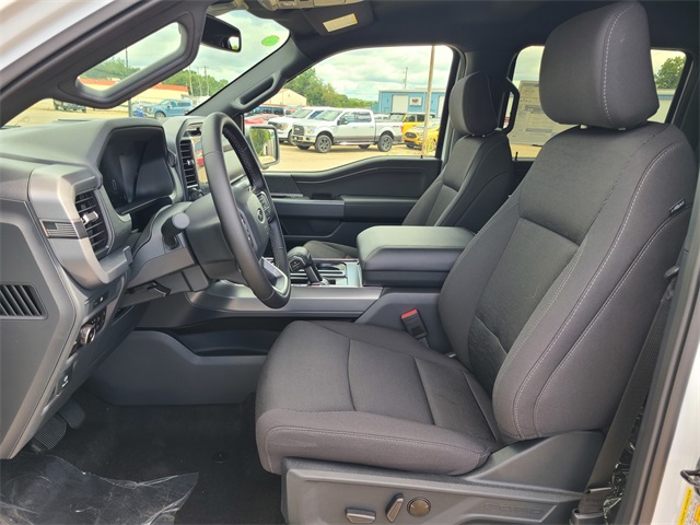 2025 Ford F-150 XLT photo 12