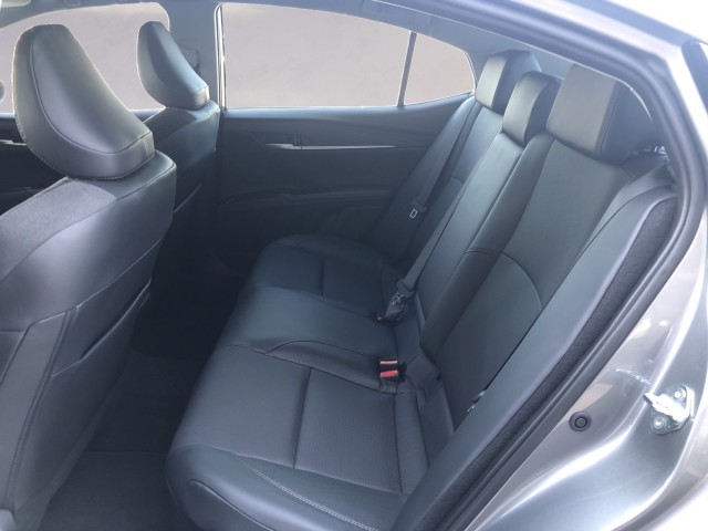 2025 Toyota Camry XLE photo 12