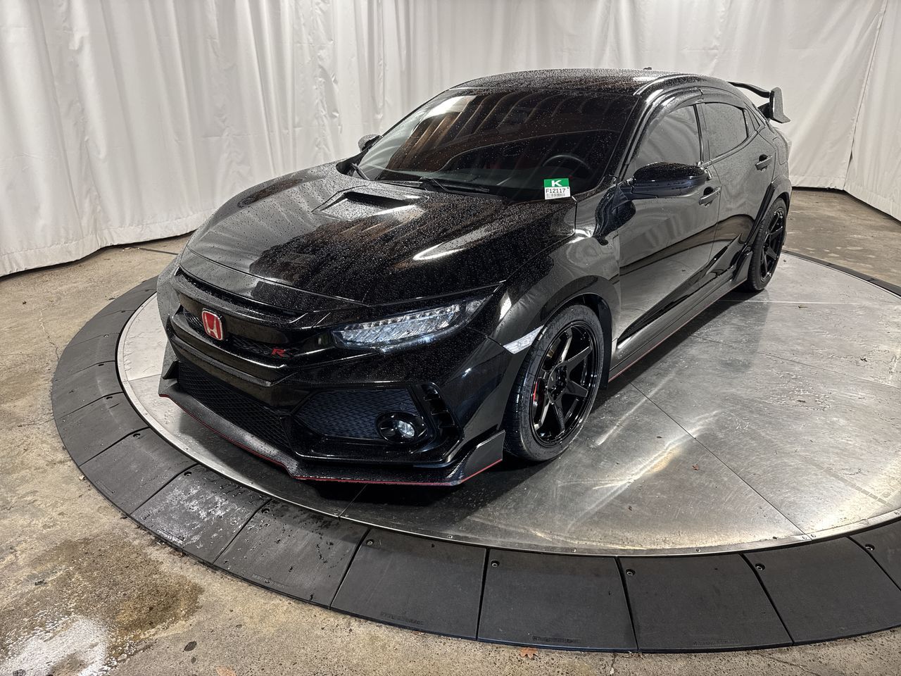 2018 Honda Civic Hatchback Type-R's photo