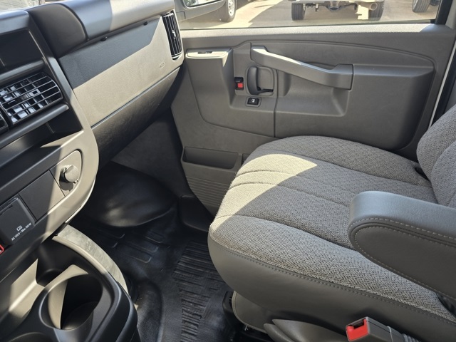 2025 Chevrolet Express 2500 Work Van photo 13