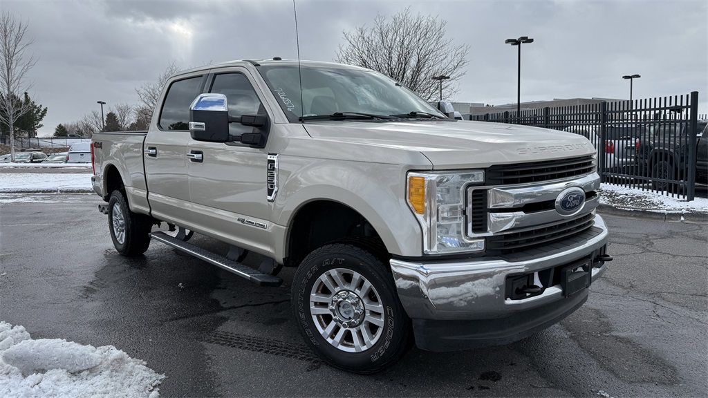 2017 Ford F-250 Super Duty XLT's photo