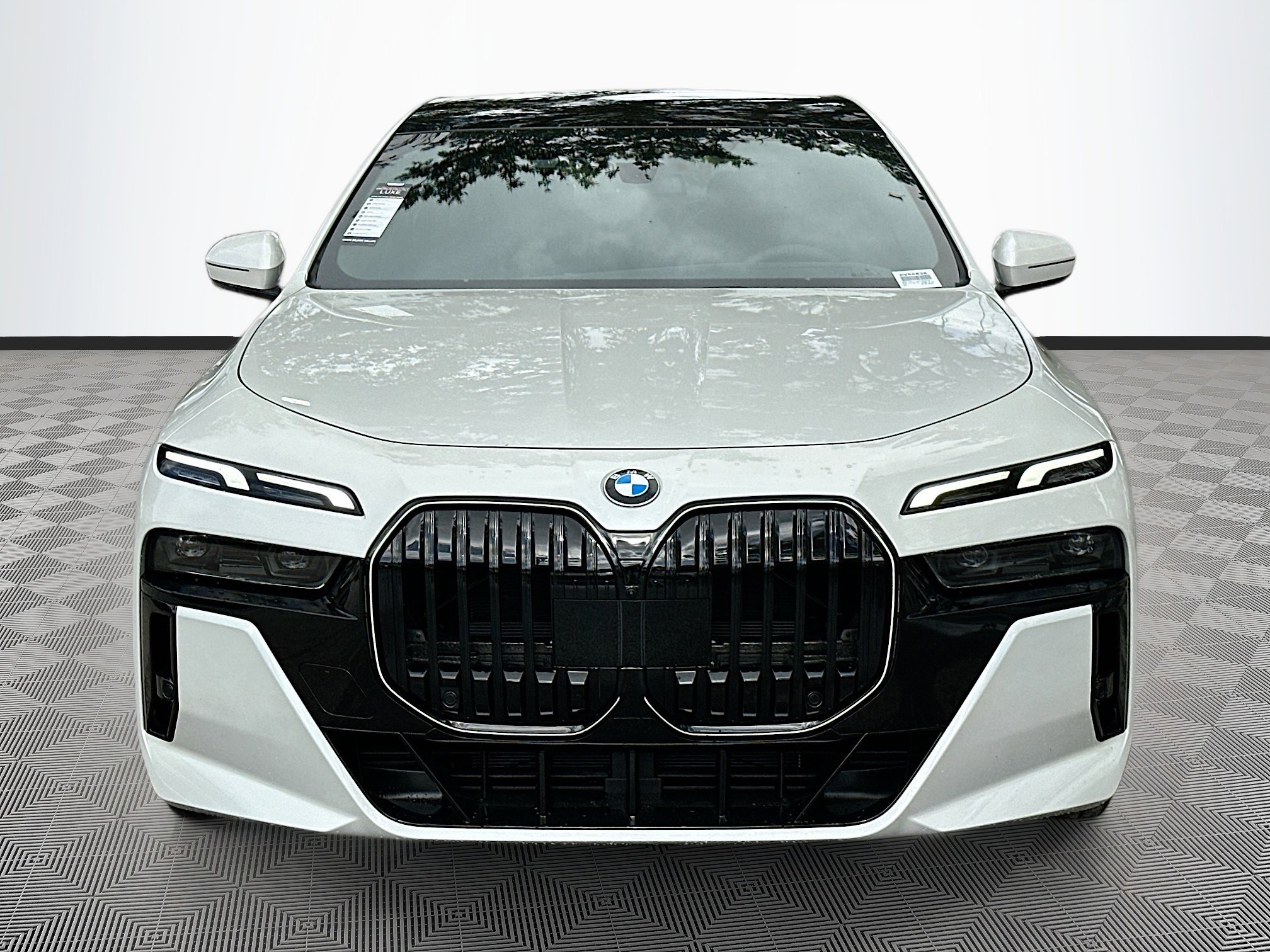 2025 Bmw 760i xDrive photo 2