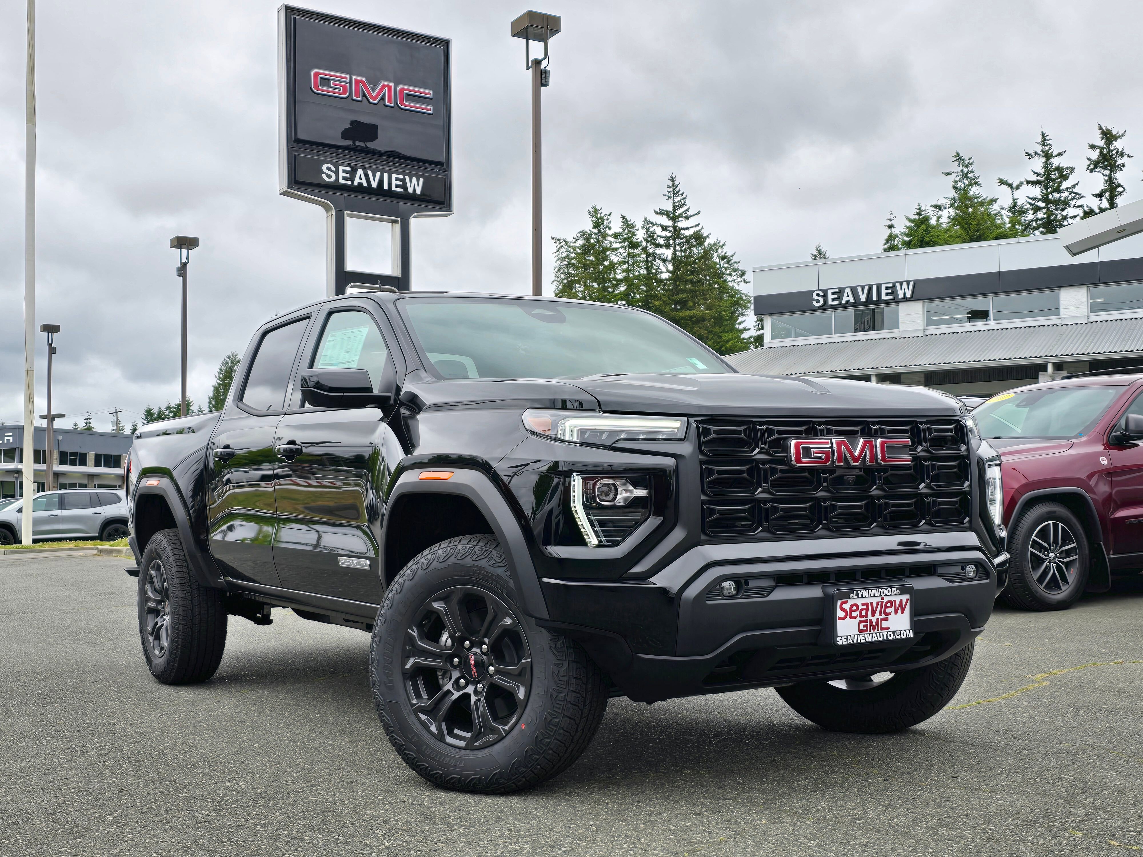 2025 GMC Canyon Elevation's photo