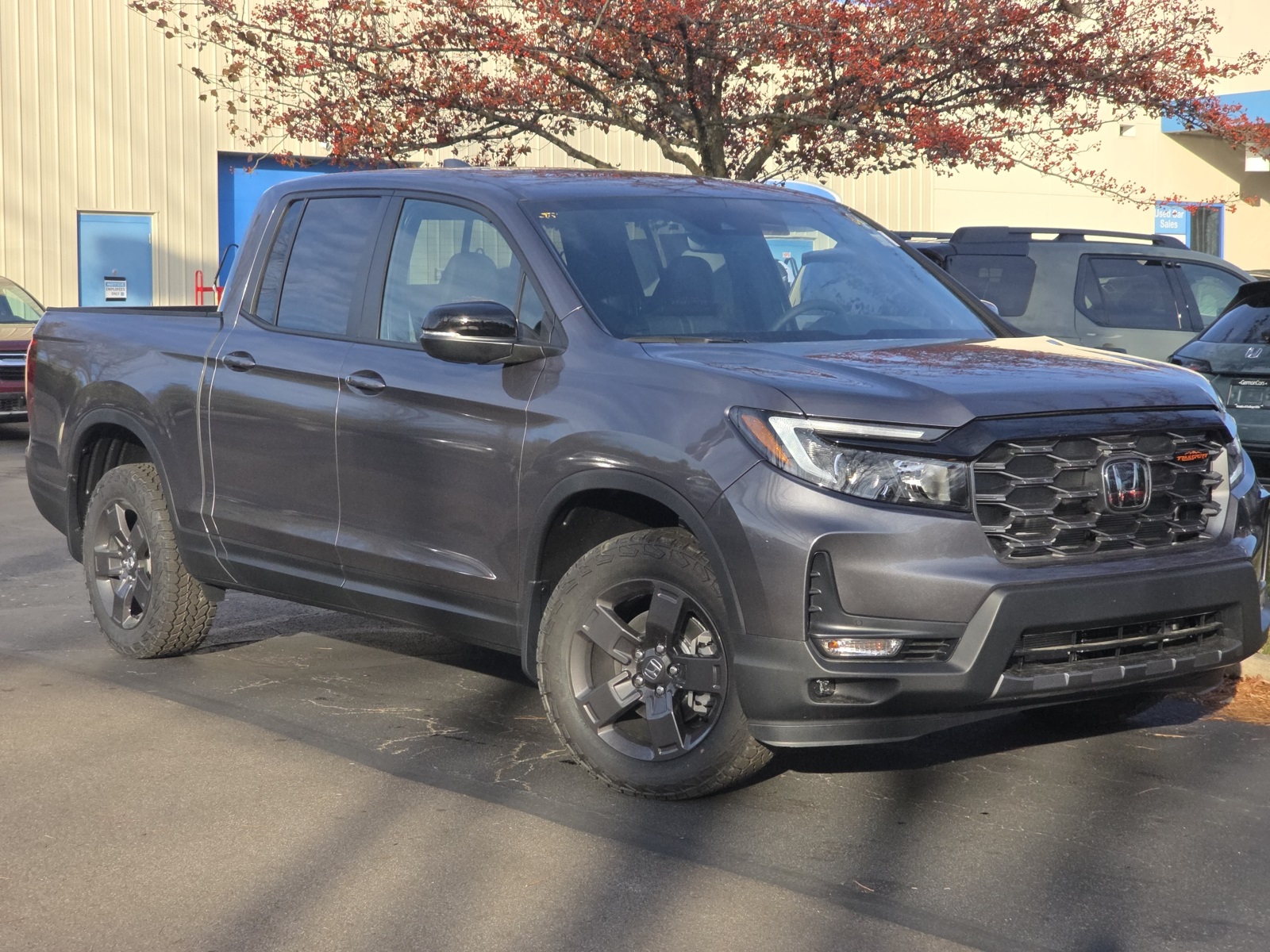 2026 Honda Ridgeline TrailSport photo 2