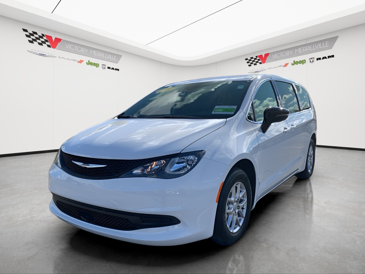 2026 Chrysler Voyager LX's photo