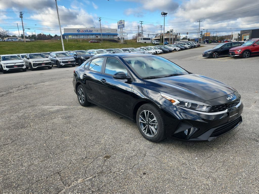 2023 Kia Forte LXS's photo