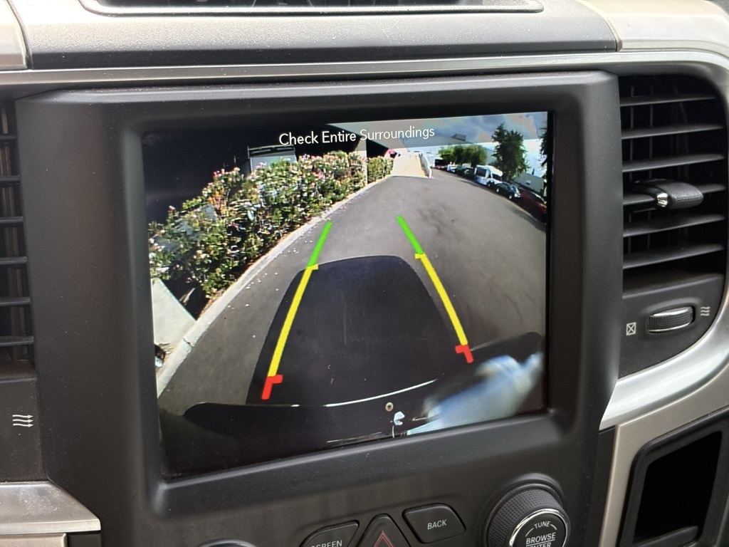 2019 Ram 1500 SLT photo 12