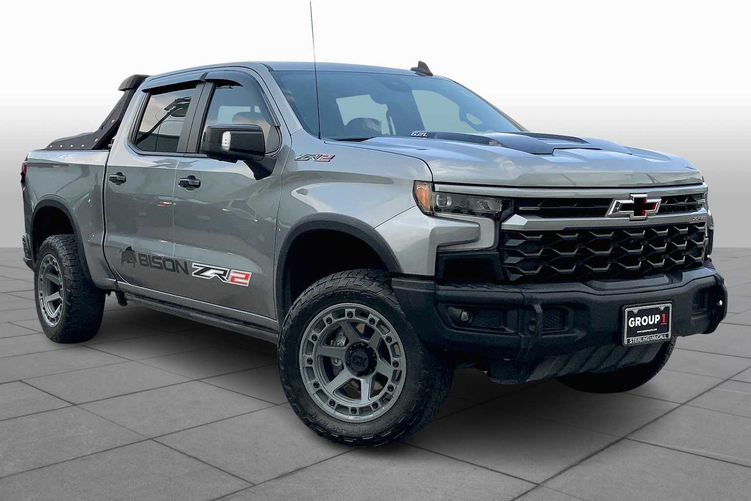 2023 Chevrolet Silverado 1500 photo 2