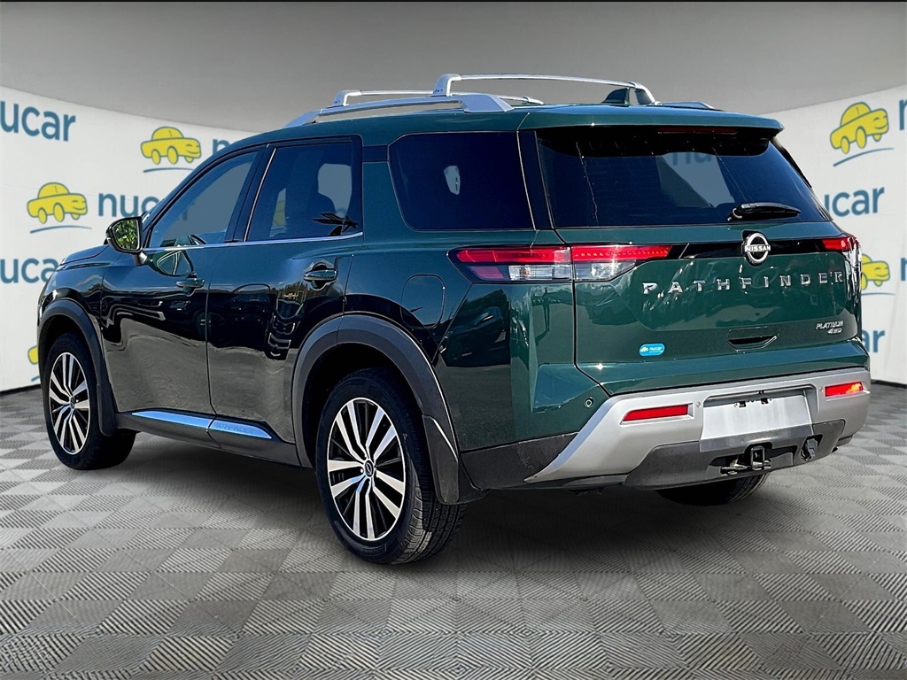 2023 Nissan Pathfinder Platinum photo 4