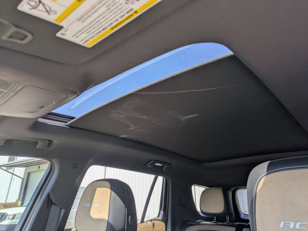 2026 Chevrolet Equinox ACTIV photo 14