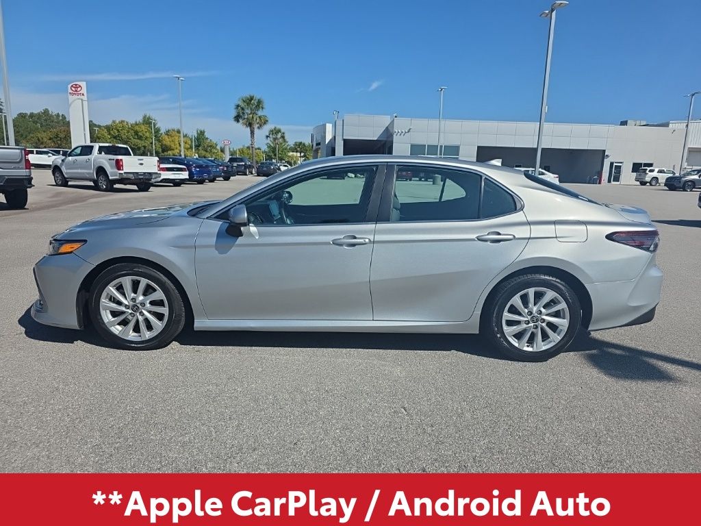 2023 Toyota Camry LE photo 2
