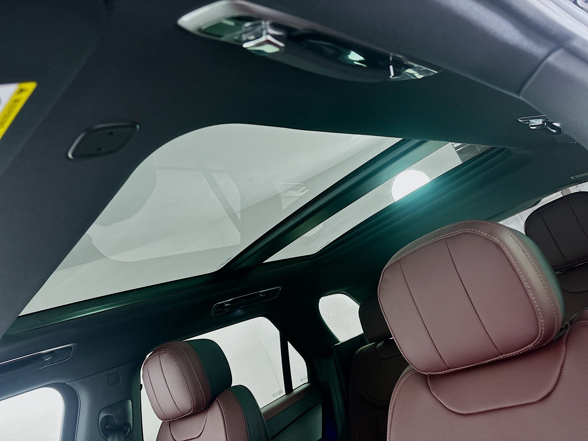 2025 Land Rover Range Rover Sport SE photo 10