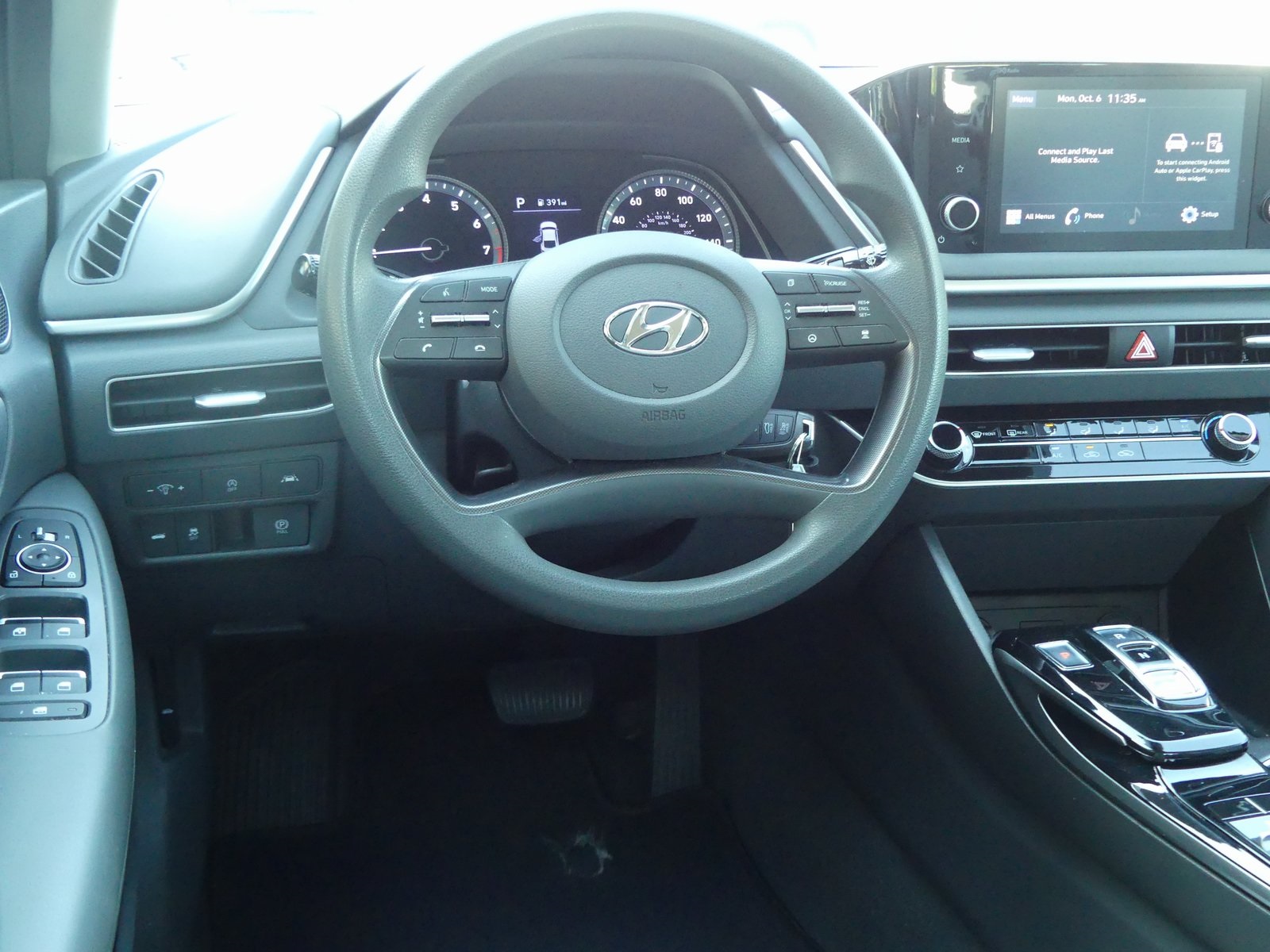 2022 Hyundai Sonata SE photo 3