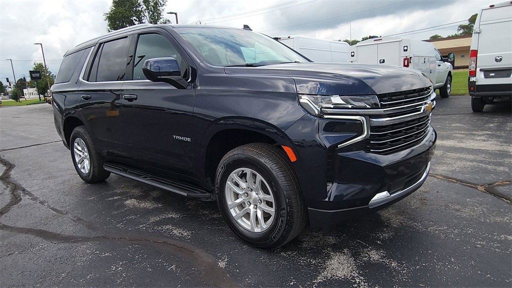 2023 Chevrolet Tahoe LT photo 2