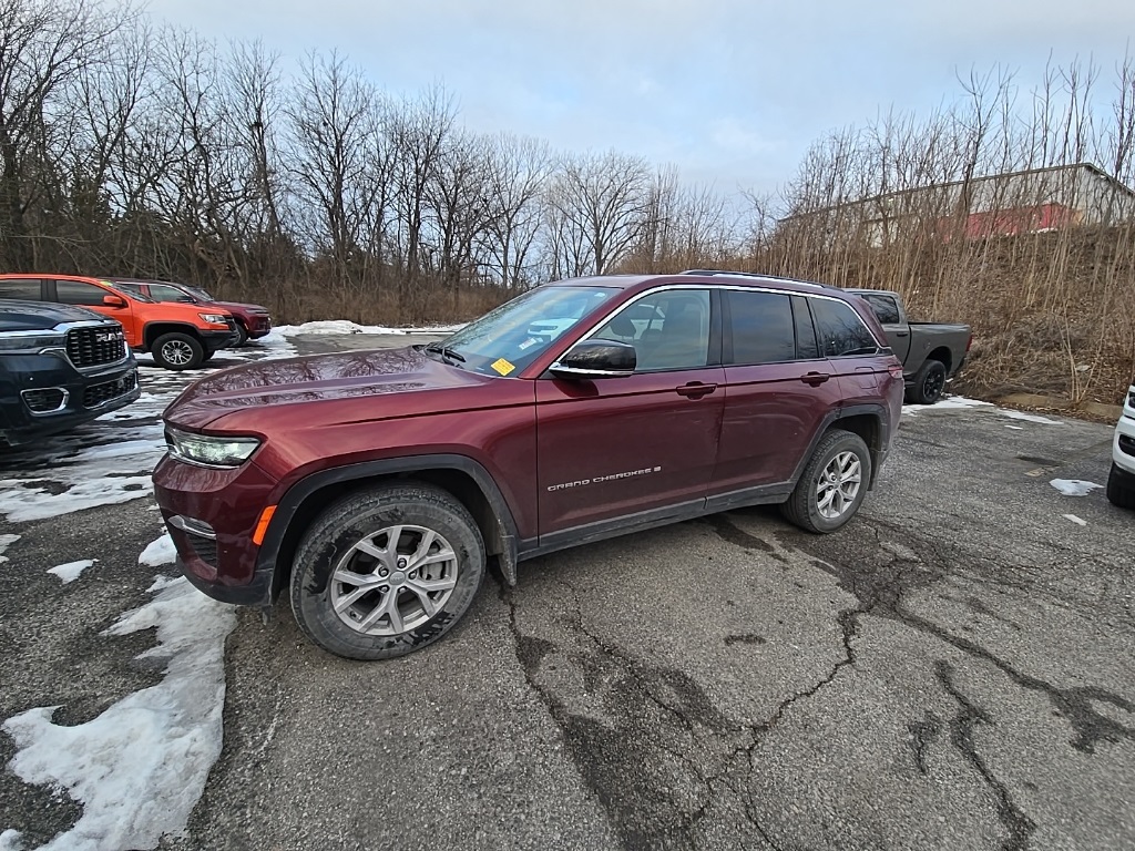 Used 2022 Jeep Grand Cherokee Limited with VIN 1C4RJHBG2N8524269 for sale in Kansas City