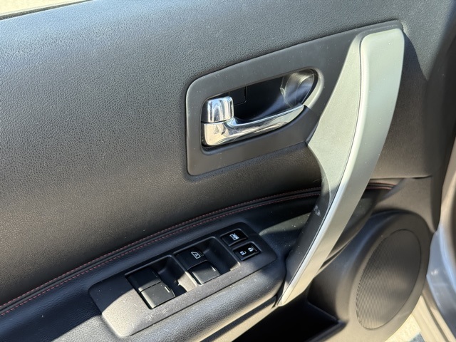 2013 Nissan Rogue SL photo 10
