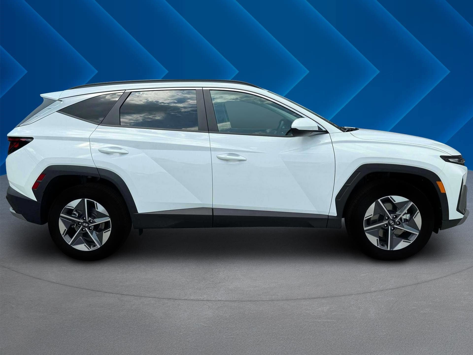 2025 Hyundai Tucson SEL photo 9