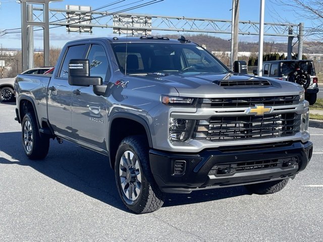 2026 Chevrolet Silverado 2500HD Custom's photo
