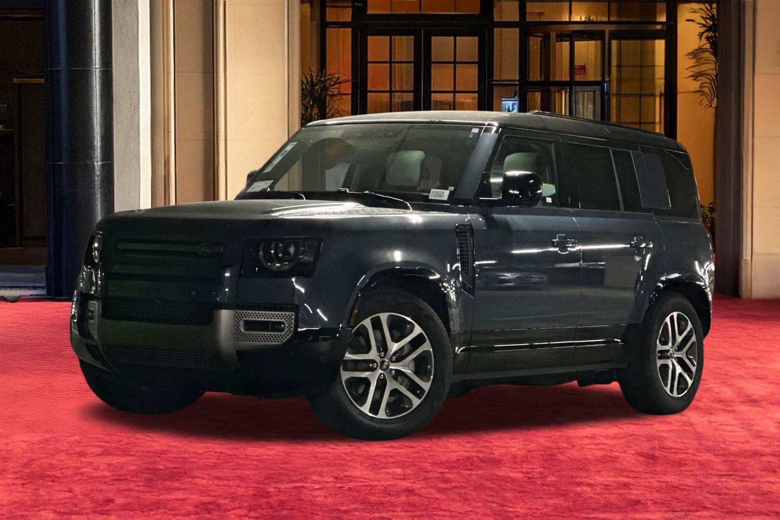 2025 Land Rover Defender X-Dynamic SE's photo