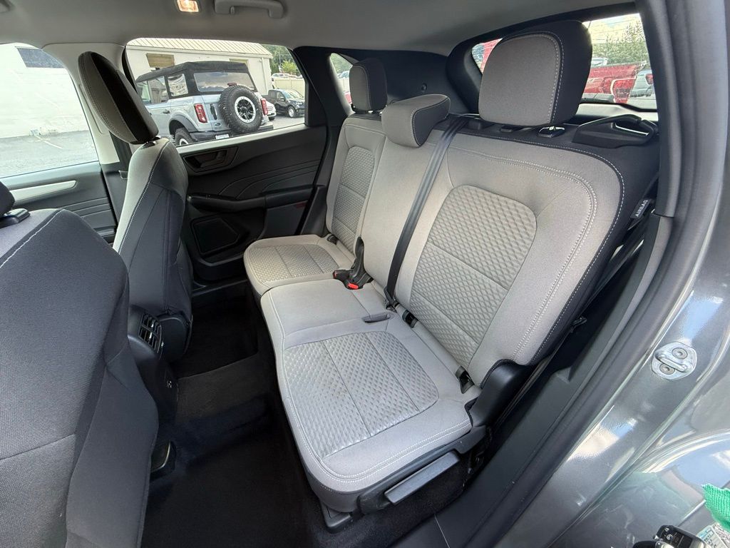 2022 Ford Escape SE photo 22