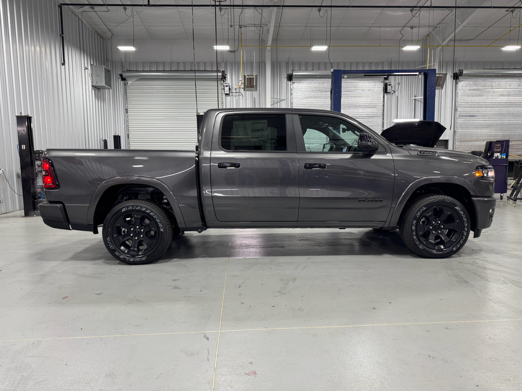 2025 Ram 1500 Big Horn photo 9