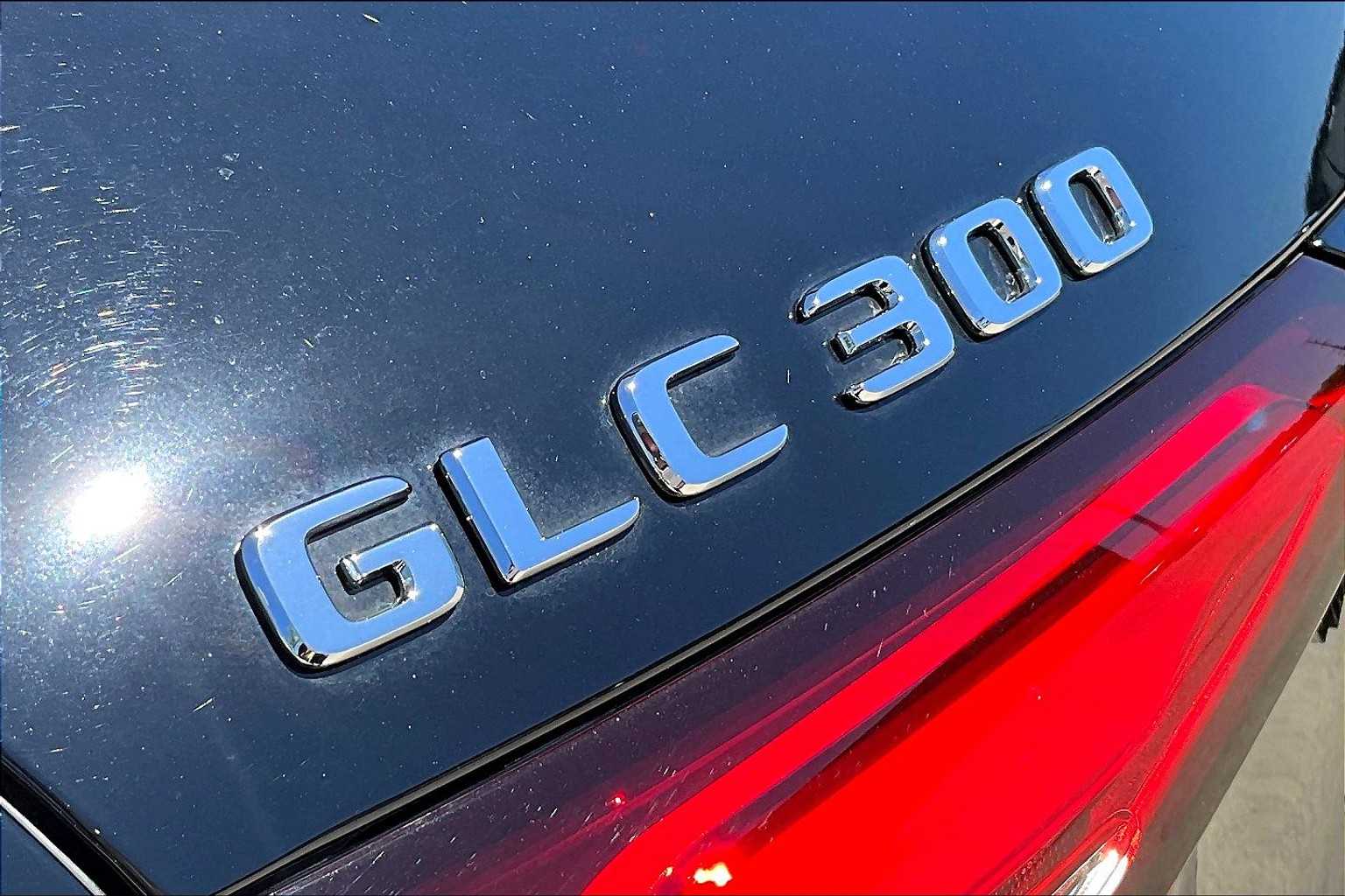 2024 Mercedes Benz GLC 300 4MATIC photo 9