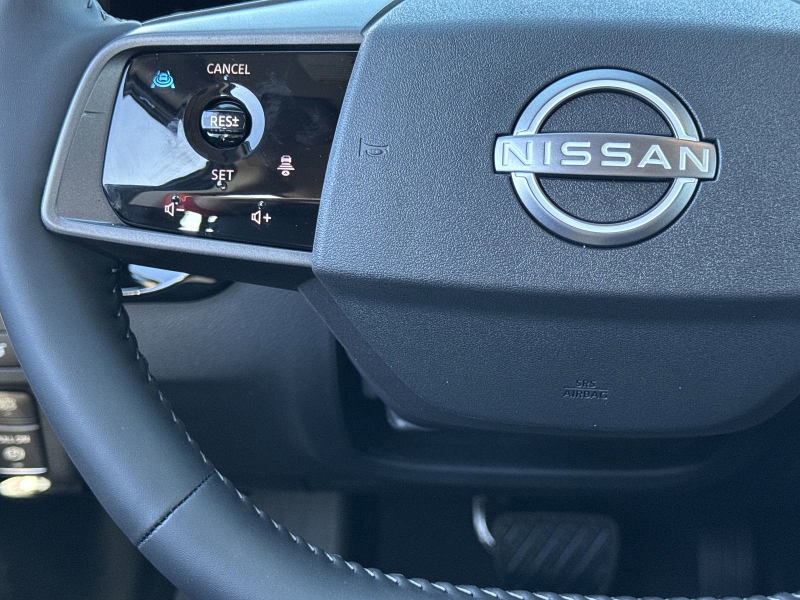 2025 Nissan Murano SL photo 13
