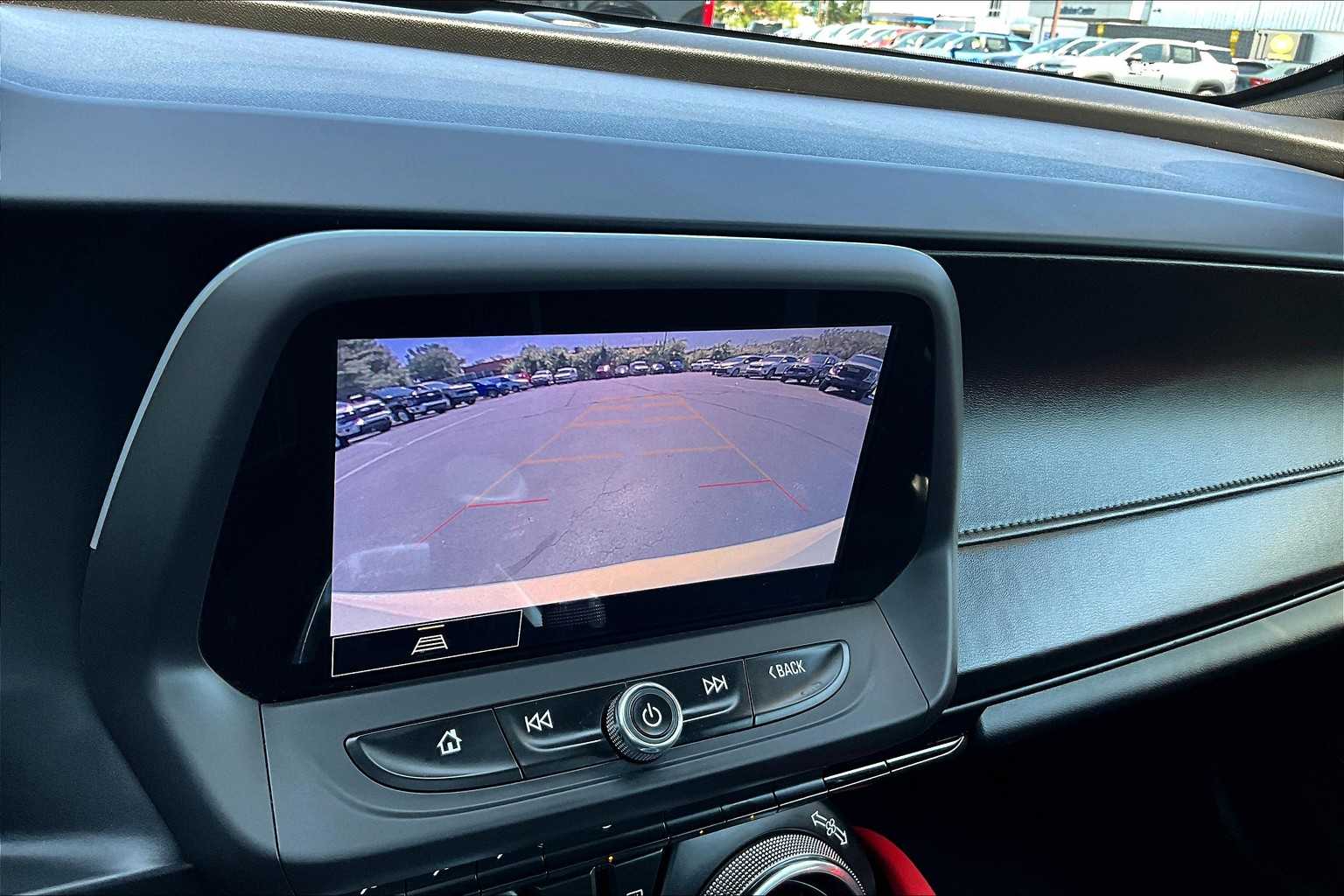 2021 Chevrolet Camaro 1LT photo 17
