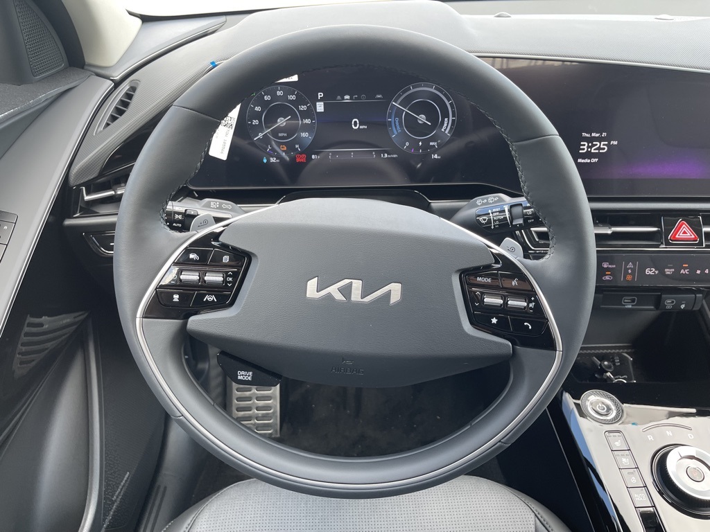 2024 Kia Niro EV Wave photo 3