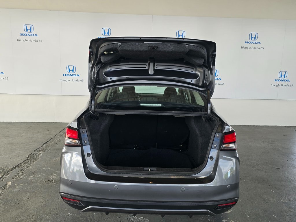 2023 Nissan Versa S photo 31