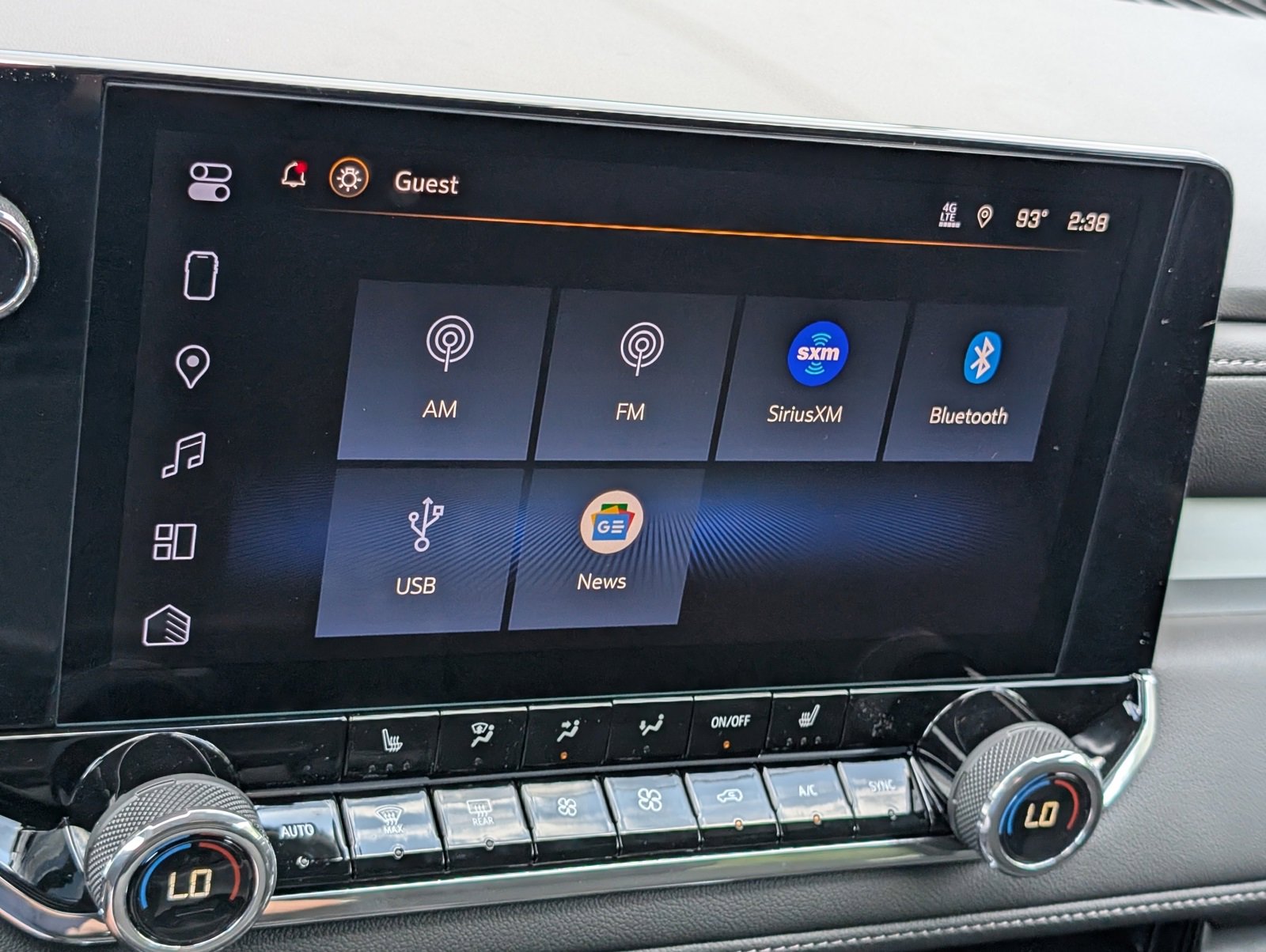 2026 Chevrolet Colorado LT photo 10