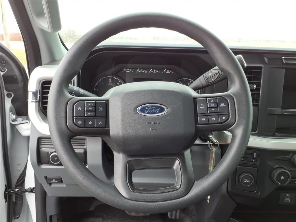 2024 FORD F-350 - Image 40