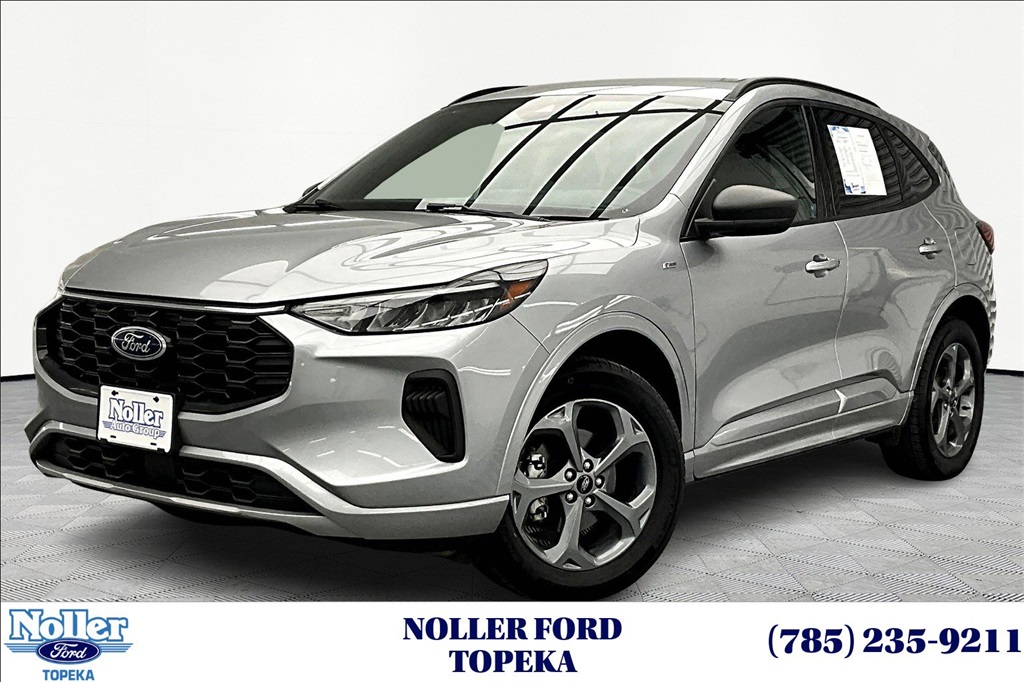2023 Ford Escape ST-Line's photo