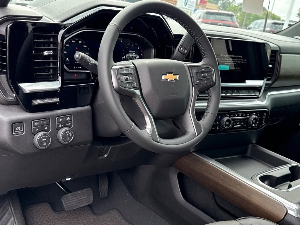 2026 Chevrolet Silverado High Country photo 2