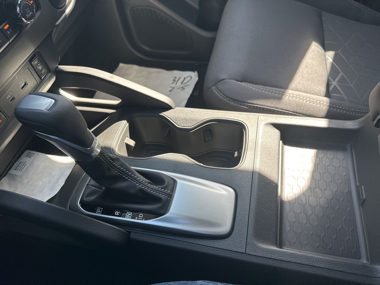 2025 Nissan Frontier SV photo 29