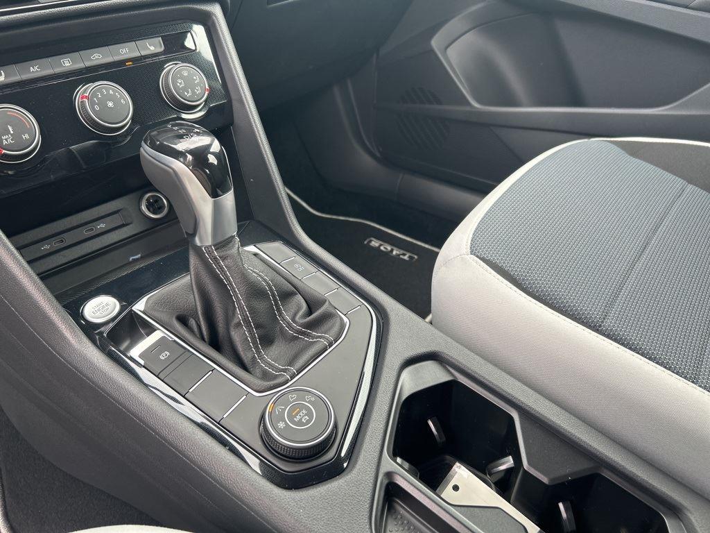 2025 Volkswagen Taos S photo 12