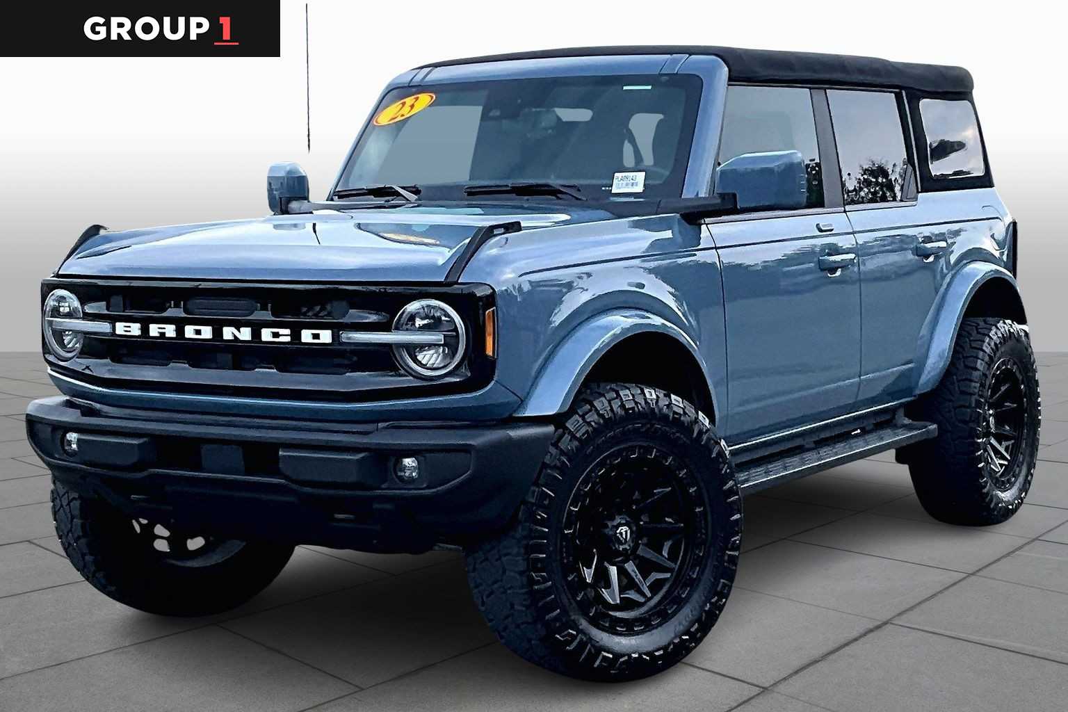 2023 Ford Bronco 4-Door Outer Banks's photo