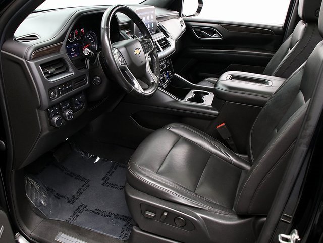 2021 Chevrolet Tahoe LT photo 3
