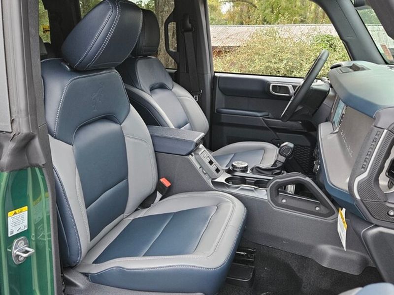 2024 Ford Bronco Outer Banks photo 15
