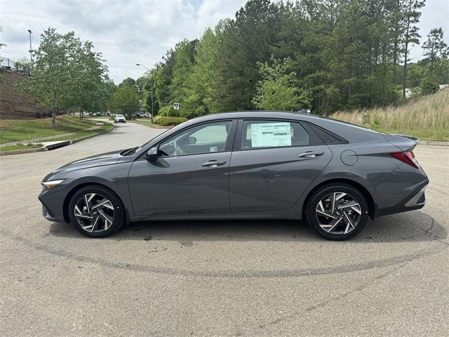 2025 Hyundai Elantra SEL Sport photo 2