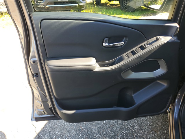 2026 Nissan Frontier Crew Cab SV photo 5